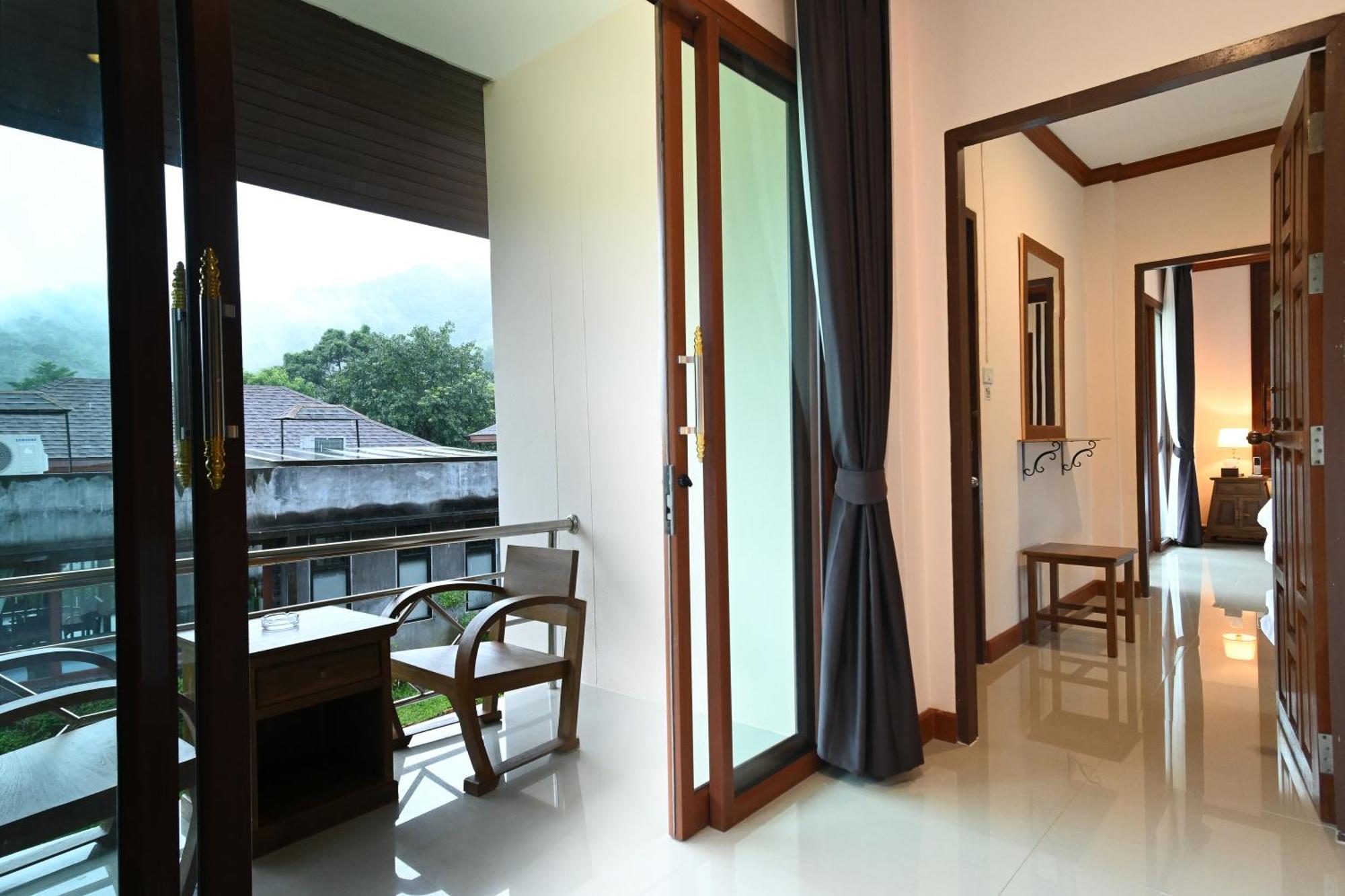 Cascade Tara Hotel Na Mueang Ruang foto